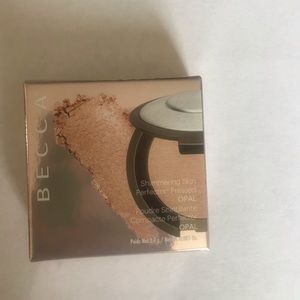 Becca Mini Highlighter Opal